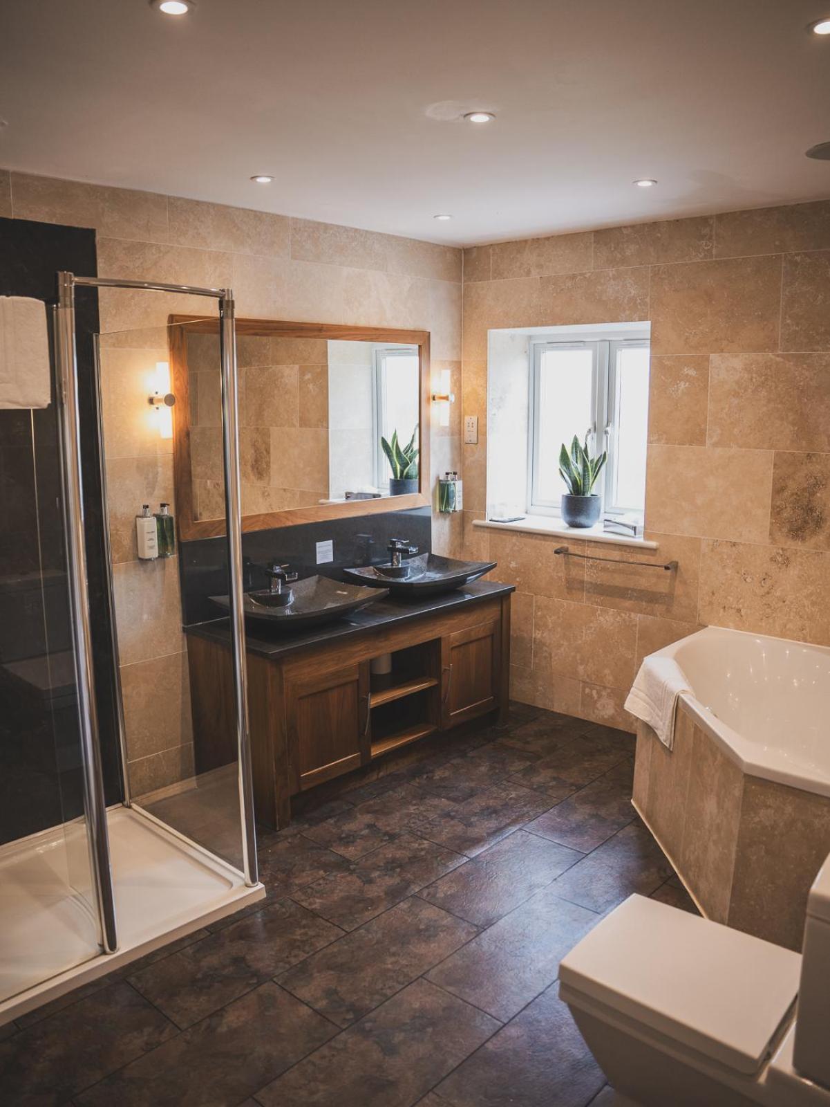 Crossways Hotel
